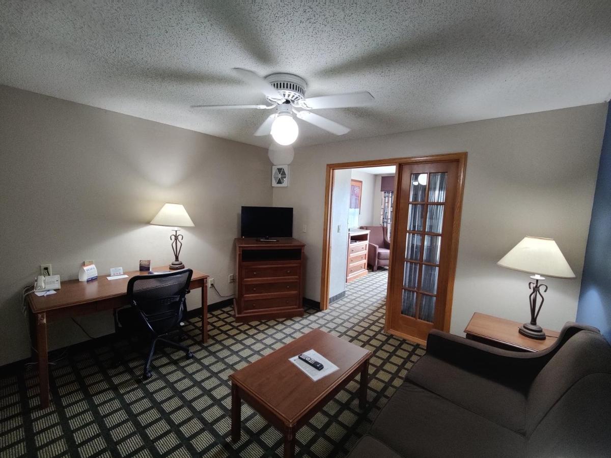 Hotel Baymont By Wyndham Albany Extérieur photo