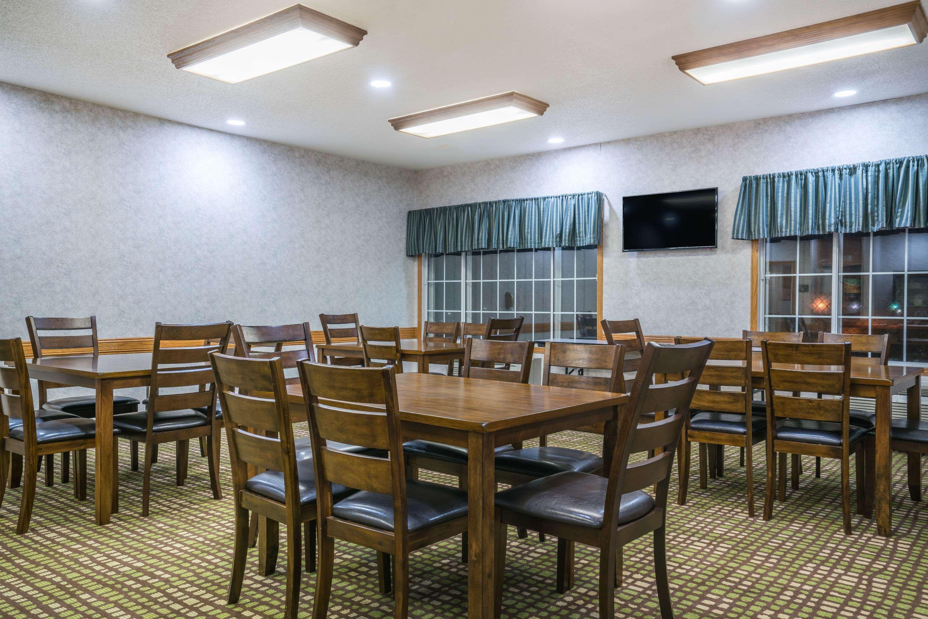 Hotel Baymont By Wyndham Albany Extérieur photo